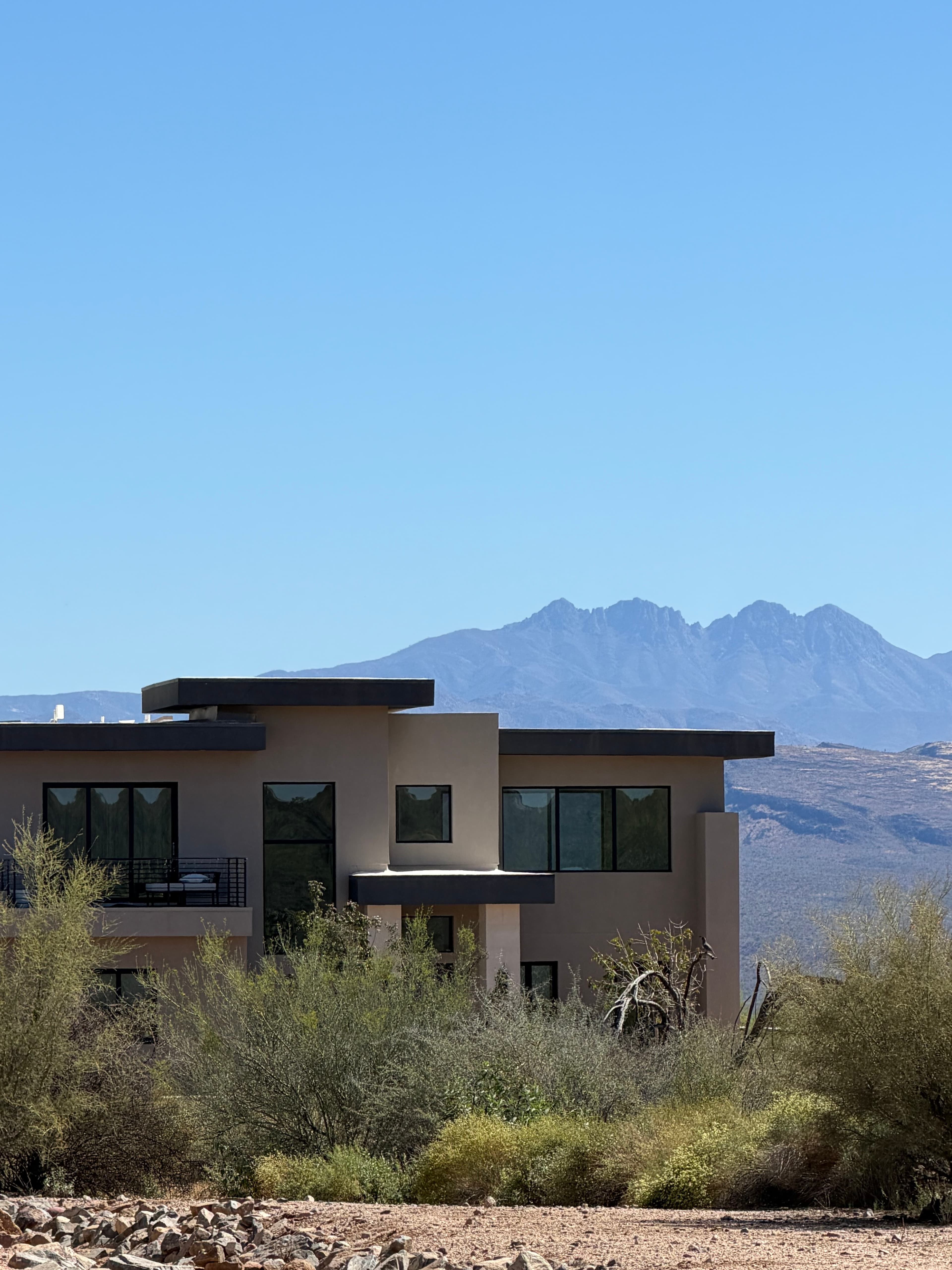 Friday's Window Services hero image right