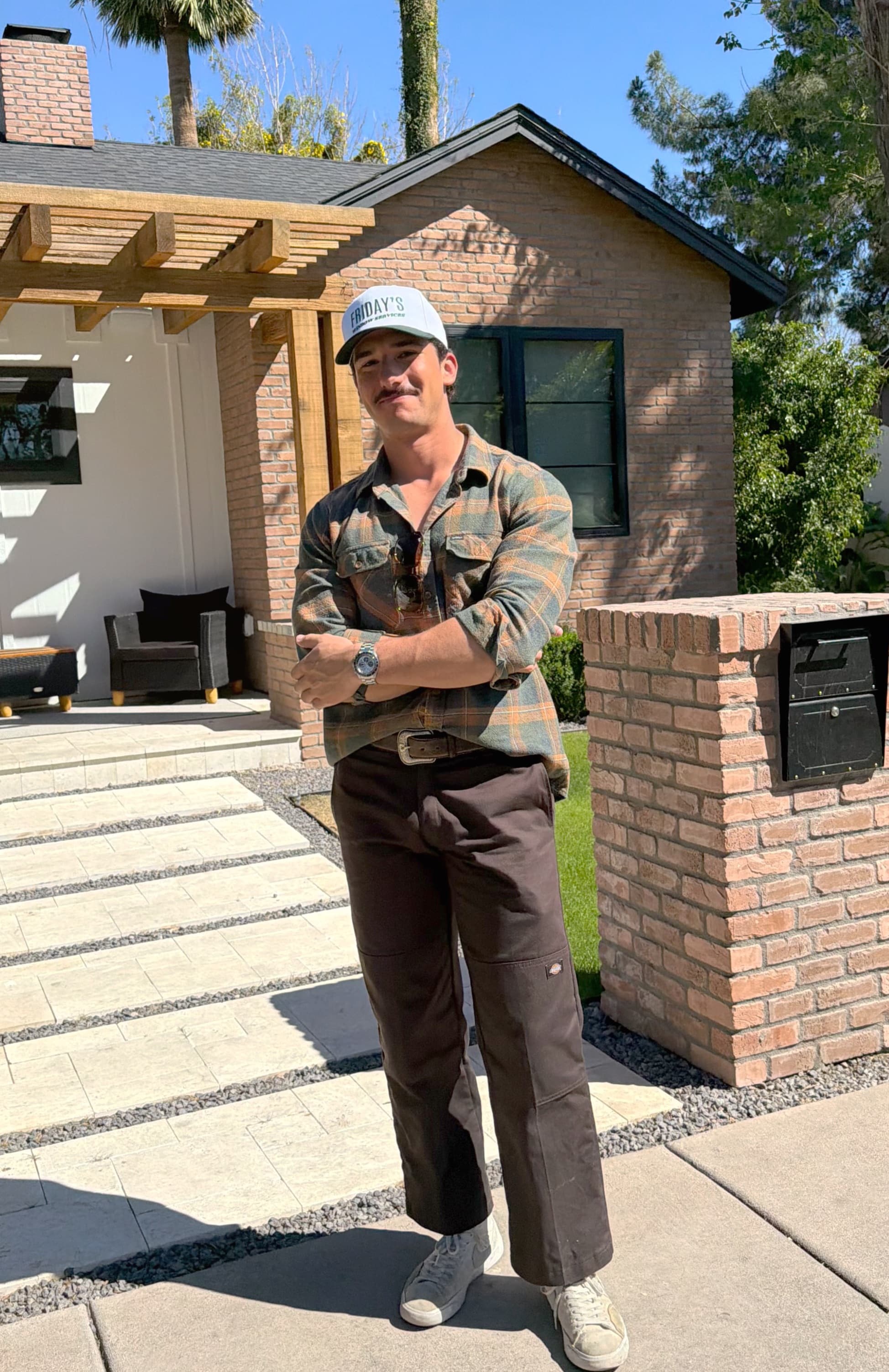 Friday's Window Services - About image